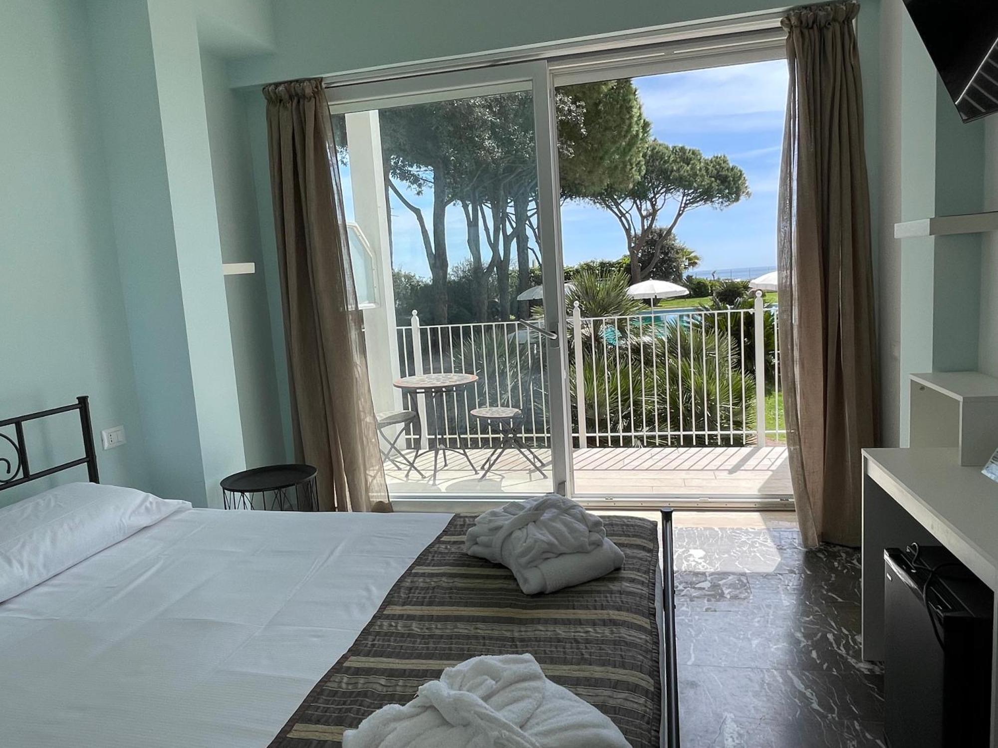 Capo Circeo Beach Resort Spa Fronte Mare San Felice Circeo Ngoại thất bức ảnh